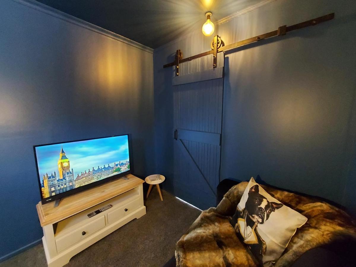 Duxhouse Bnb ไตฮาปิ ภายนอก รูปภาพ
